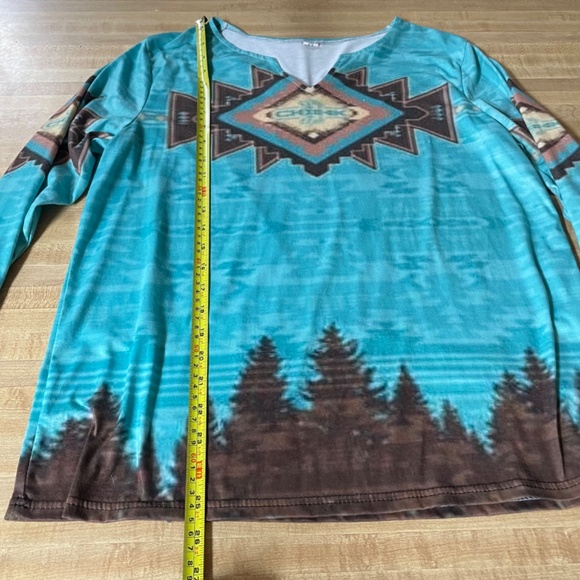 Women's M Aztec Print Tunic Pullover. Scoop/V-Neck, Western, Boho, Geometrical - Picture 4 of 6